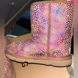 Chestnut Sparkle Suede Kids Ugg boots size 3y